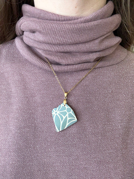 Relic Pendant Blue Grey Geo Floral / Gold