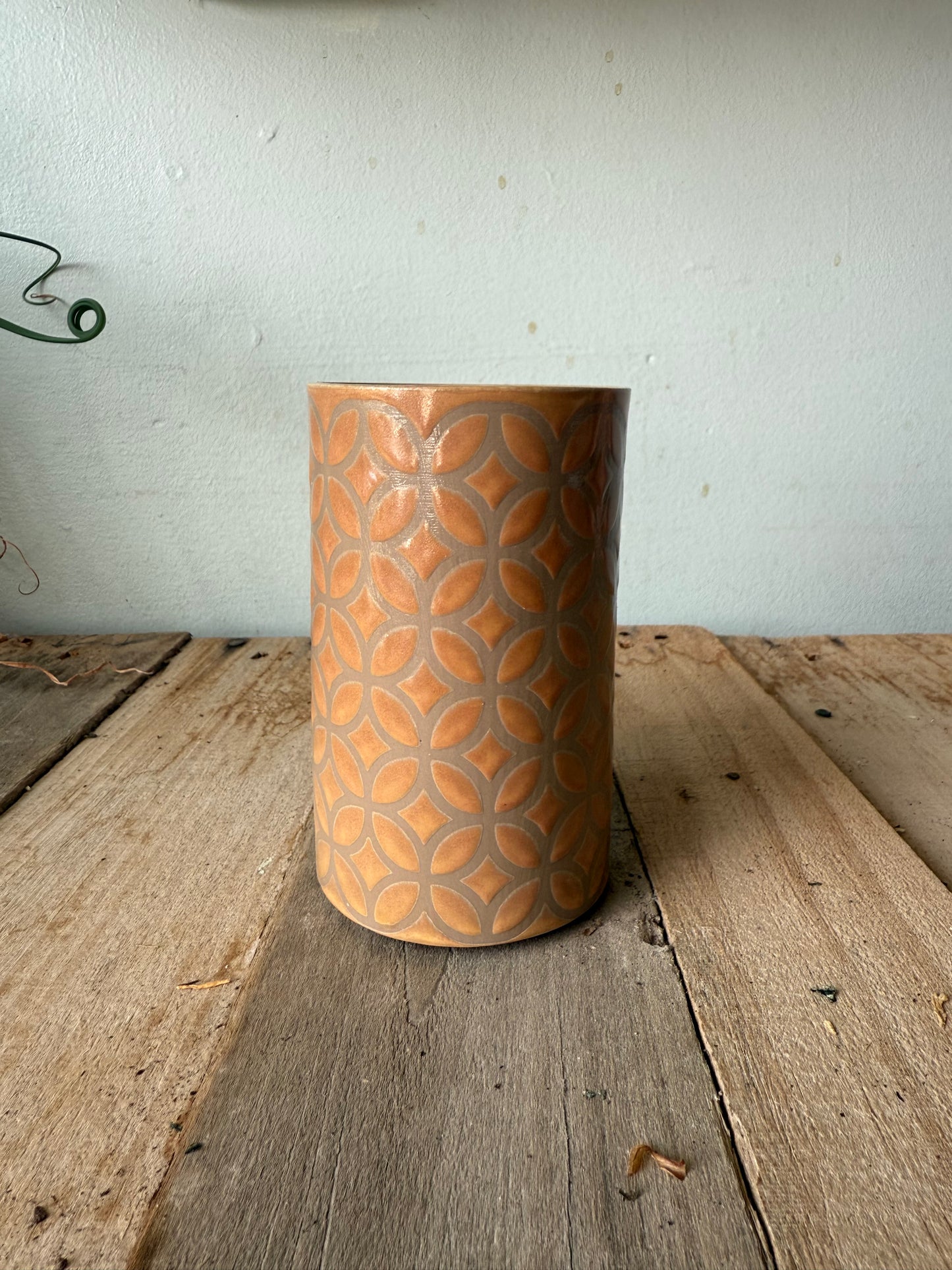 Retro Mug - Mocha Clay, Orange Glaze