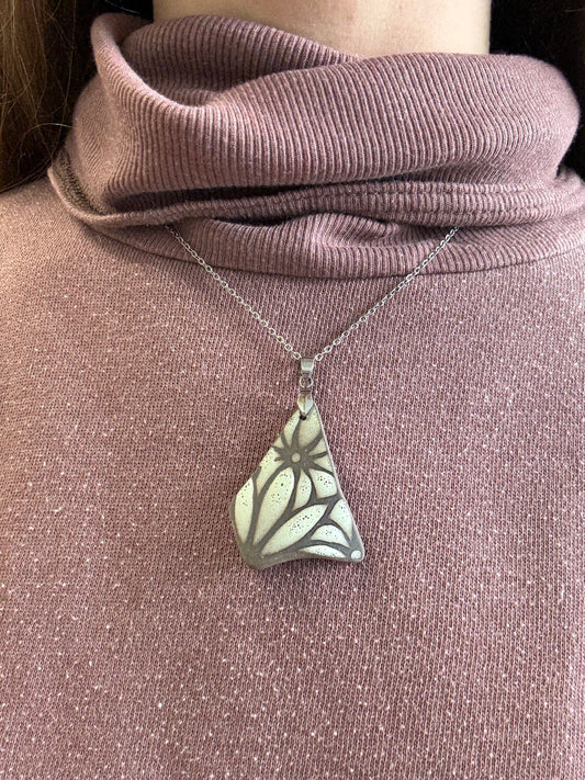 Relic Pendant - Dark Clay Geo Floral / Silver