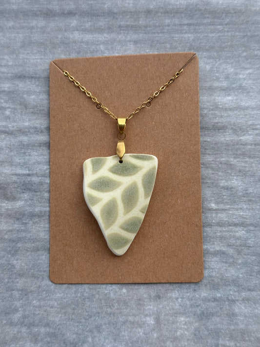 Relic Pendant - Green Leaf / Gold
